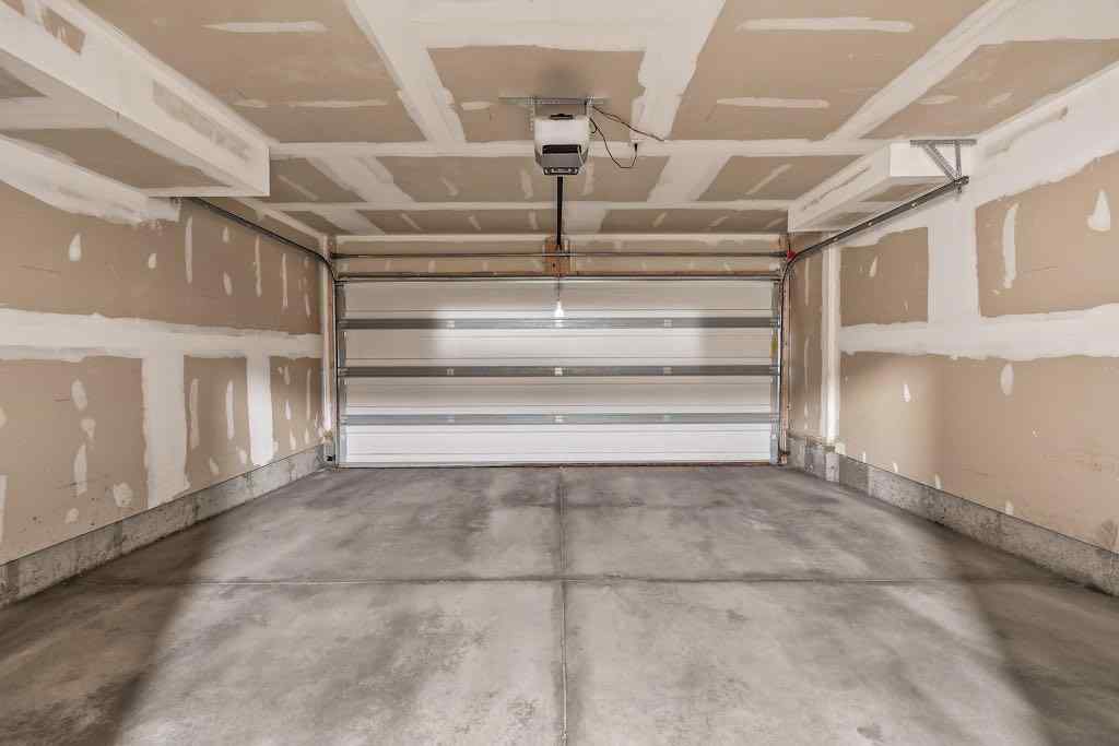 MLS® A2264552 - 4 Evanscrest Gardens NW in Evanston Calgary, Residential