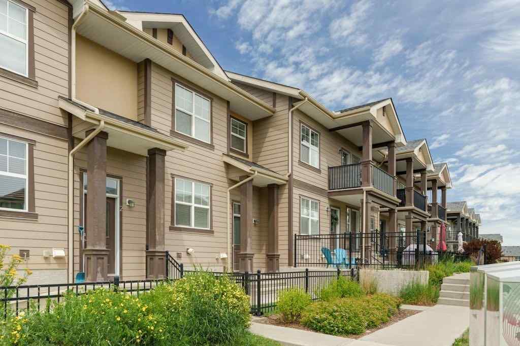 MLS® A2264552 - 4 Evanscrest Gardens NW in Evanston Calgary, Residential