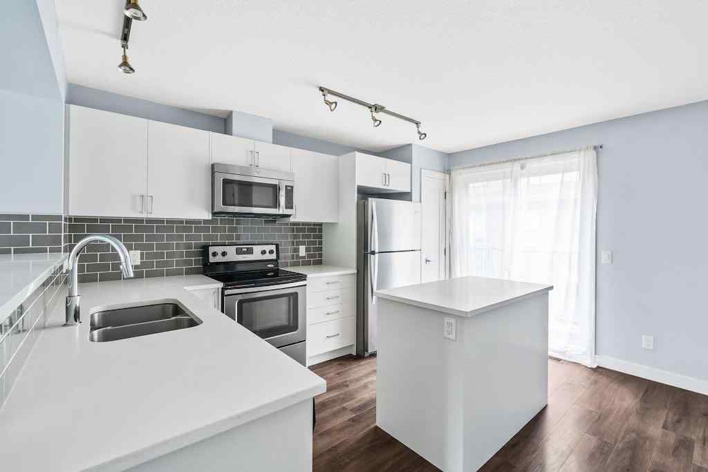 MLS® A2264552 - 4 Evanscrest Gardens NW in Evanston Calgary, Residential