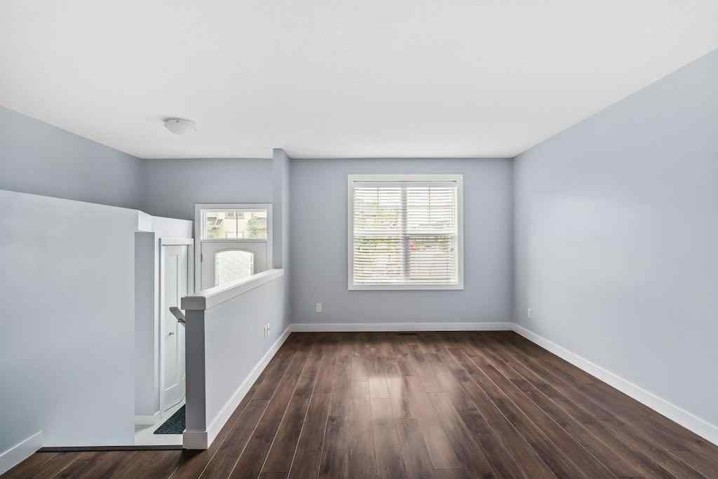 MLS® A2264552 - 4 Evanscrest Gardens NW in Evanston Calgary, Residential