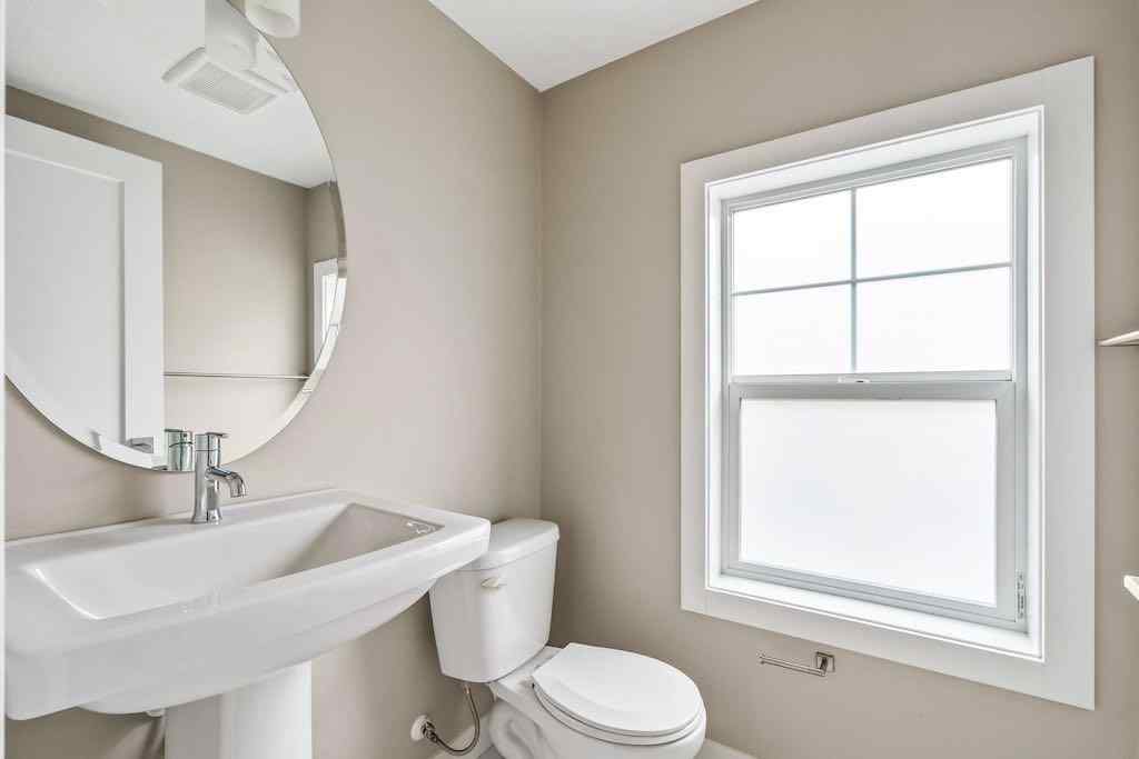 MLS® A2264552 - 4 Evanscrest Gardens NW in Evanston Calgary, Residential