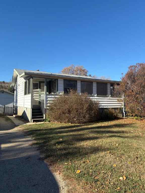 MLS® A2264559 - 10926 93 St   in Lower West Peace Peace River, Residential