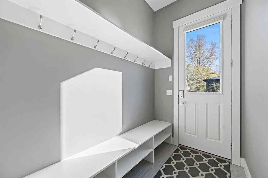 MLS® A2264560 - 443 28 Avenue NW in Mount Pleasant Calgary, Residential