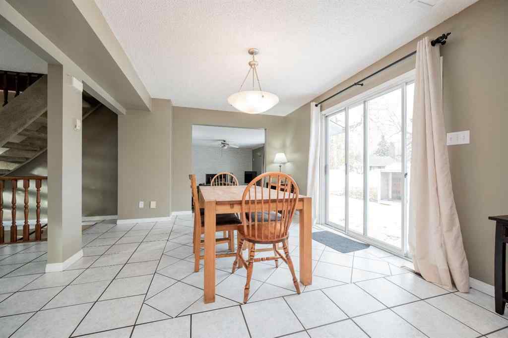MLS® A2264563 - 10132 93 Avenue  in Swanavon Grande Prairie, Residential