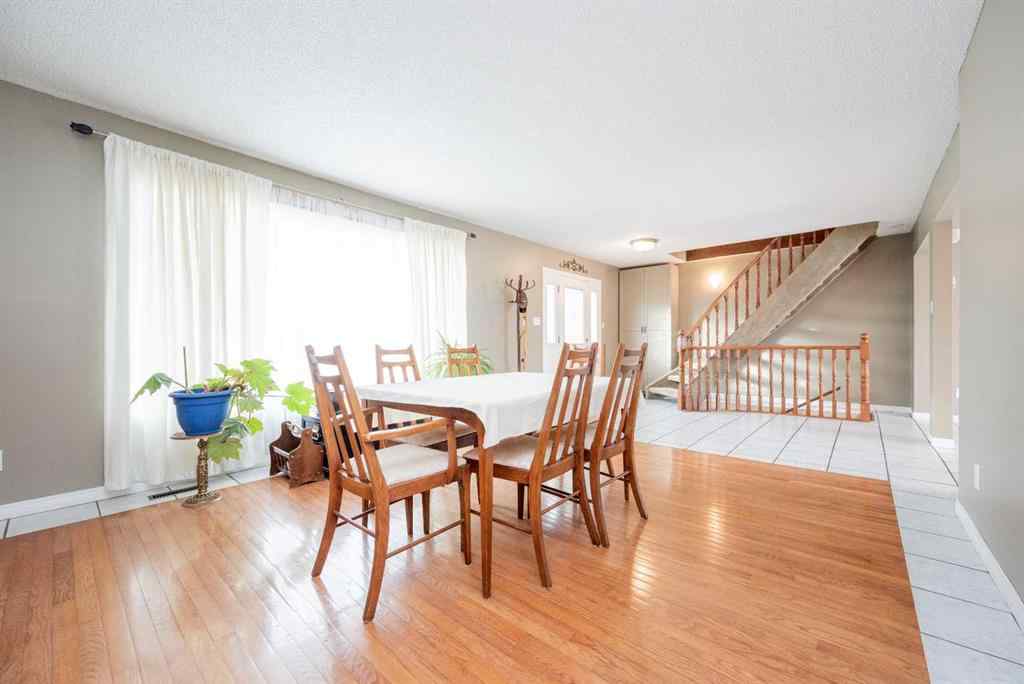 MLS® A2264563 - 10132 93 Avenue  in Swanavon Grande Prairie, Residential