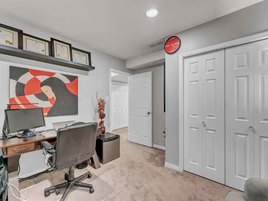 MLS® A2264568 - 62 Sterling Link SE in SE Southridge Medicine Hat, Residential