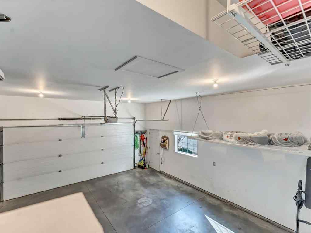 MLS® A2264568 - 62 Sterling Link SE in SE Southridge Medicine Hat, Residential