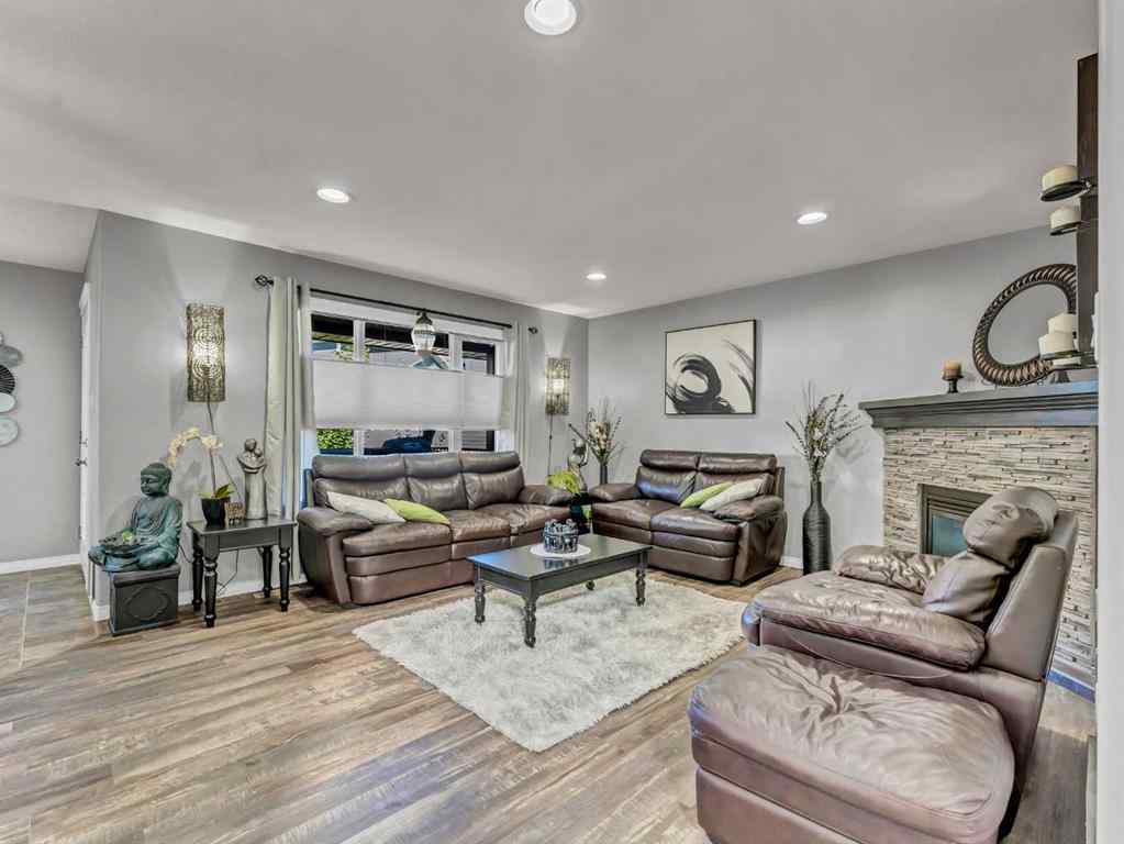 MLS® A2264568 - 62 Sterling Link SE in SE Southridge Medicine Hat, Residential