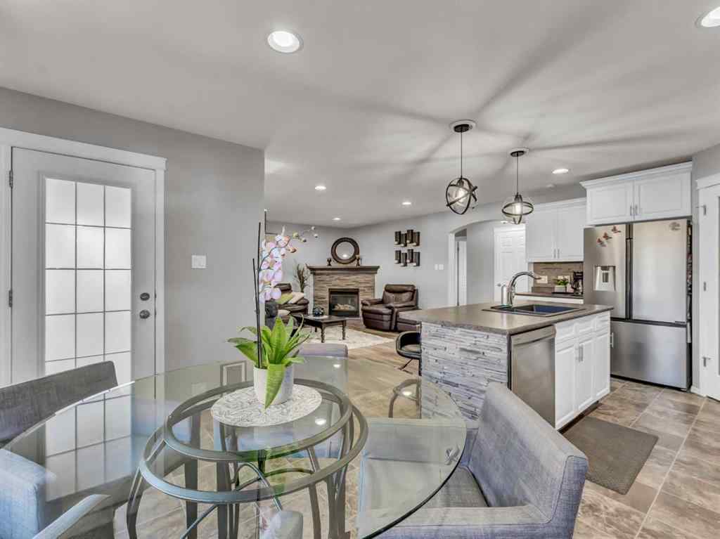 MLS® A2264568 - 62 Sterling Link SE in SE Southridge Medicine Hat, Residential