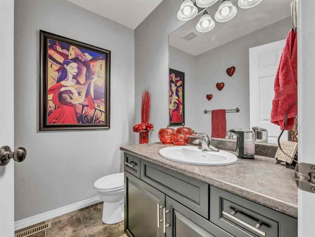 MLS® A2264568 - 62 Sterling Link SE in SE Southridge Medicine Hat, Residential