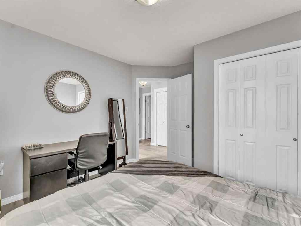 MLS® A2264568 - 62 Sterling Link SE in SE Southridge Medicine Hat, Residential