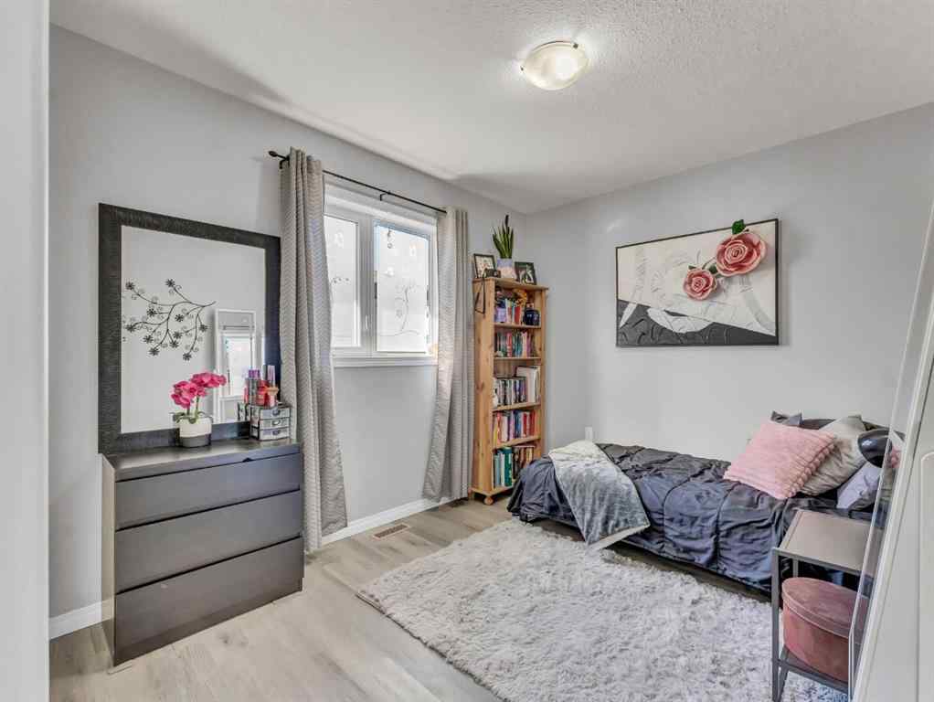 MLS® A2264568 - 62 Sterling Link SE in SE Southridge Medicine Hat, Residential