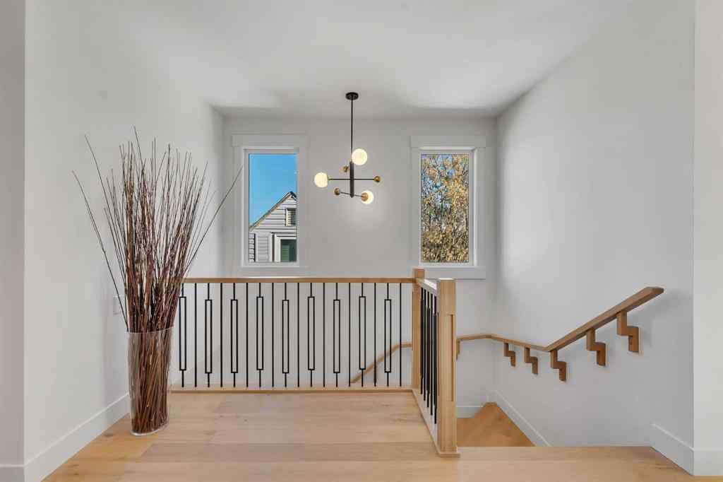 MLS® A2264569 - 433 26 Avenue NW in Mount Pleasant Calgary, Residential