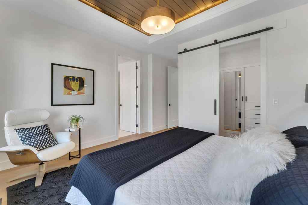 MLS® A2264569 - 433 26 Avenue NW in Mount Pleasant Calgary, Residential