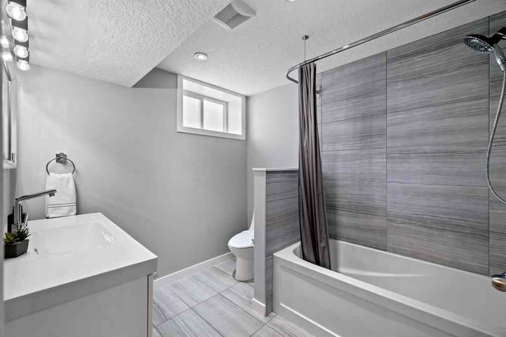 MLS® A2264570 - 30 Coleridge Road NW in Cambrian Heights Calgary, Residential