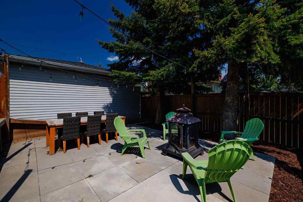 MLS® A2264570 - 30 Coleridge Road NW in Cambrian Heights Calgary, Residential