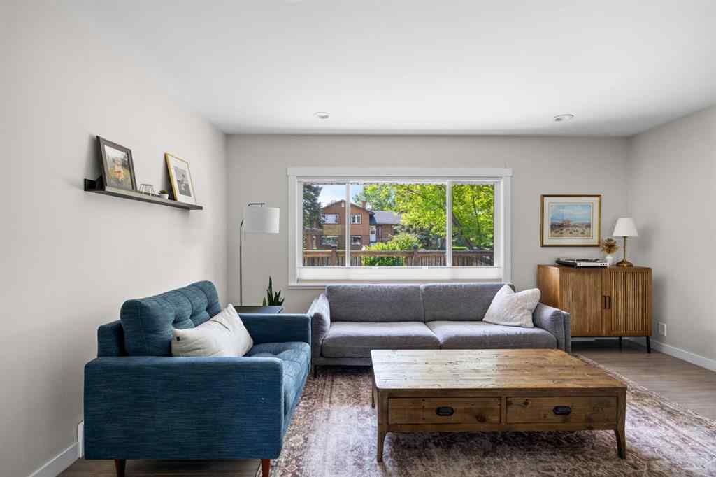 MLS® A2264570 - 30 Coleridge Road NW in Cambrian Heights Calgary, Residential