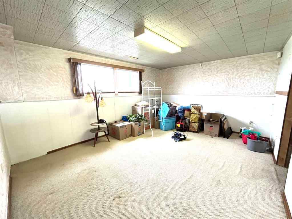 MLS® A2264572 - 1923 Crestwood Drive SE in Crestwood-Norwood Medicine Hat, Residential