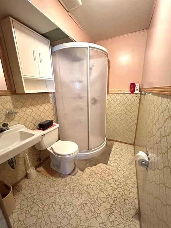 MLS® A2264572 - 1923 Crestwood Drive SE in Crestwood-Norwood Medicine Hat, Residential