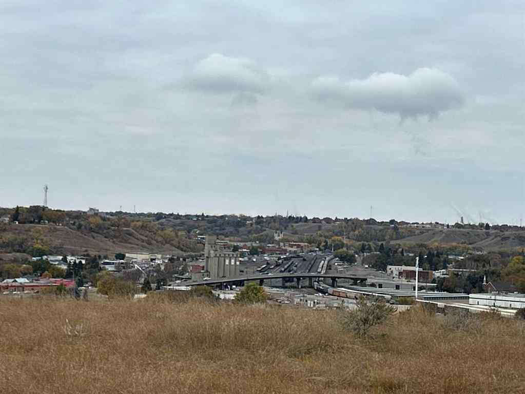 MLS® A2264572 - 1923 Crestwood Drive SE in Crestwood-Norwood Medicine Hat, Residential