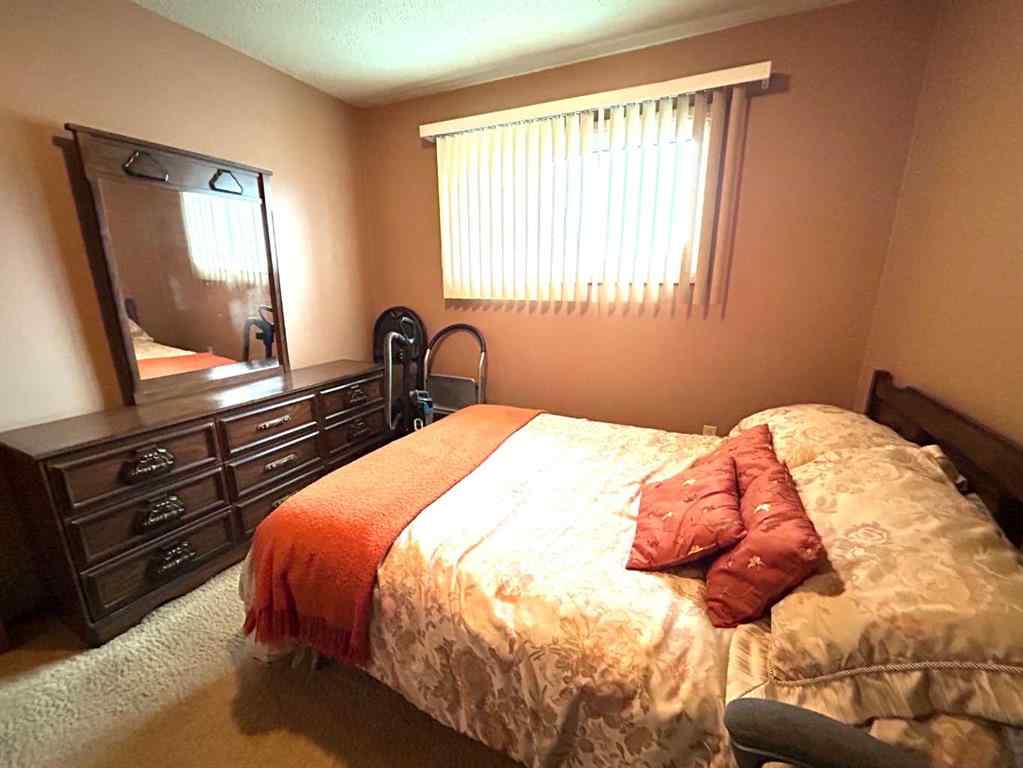 MLS® A2264572 - 1923 Crestwood Drive SE in Crestwood-Norwood Medicine Hat, Residential