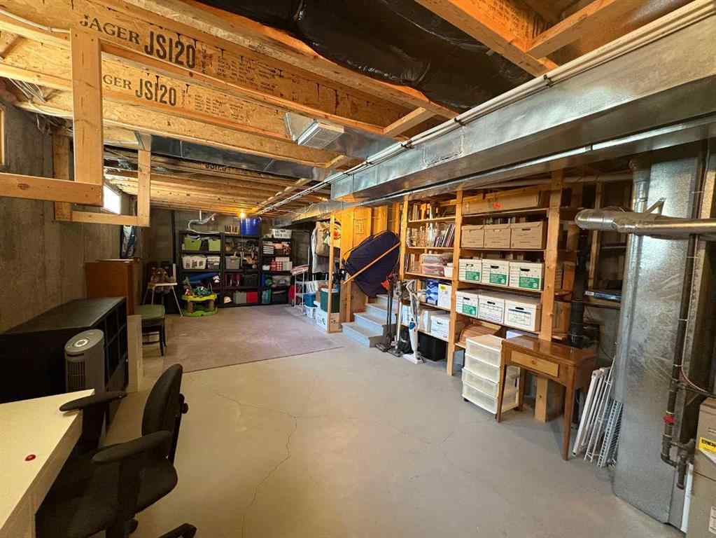 MLS® A2264578 - 167 Mt Rundle Road W in Mountain Heights Lethbridge, Residential