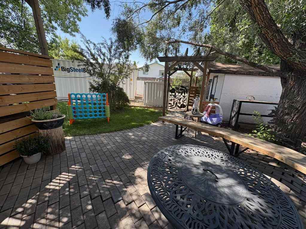 MLS® A2264578 - 167 Mt Rundle Road W in Mountain Heights Lethbridge, Residential