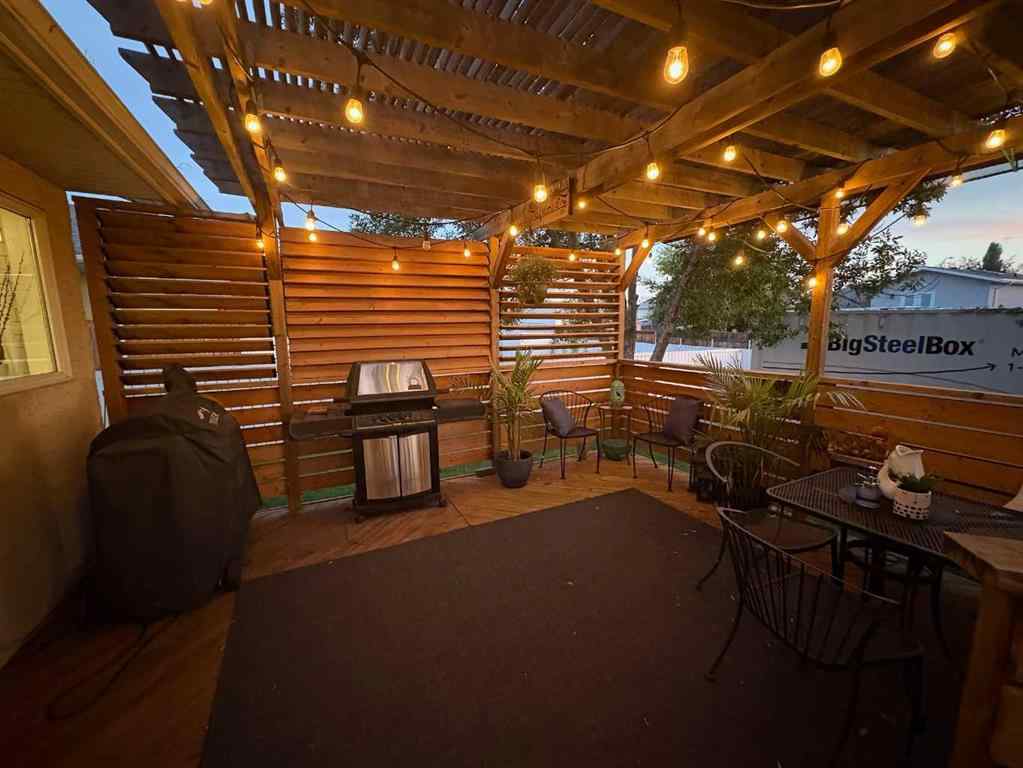 MLS® A2264578 - 167 Mt Rundle Road W in Mountain Heights Lethbridge, Residential