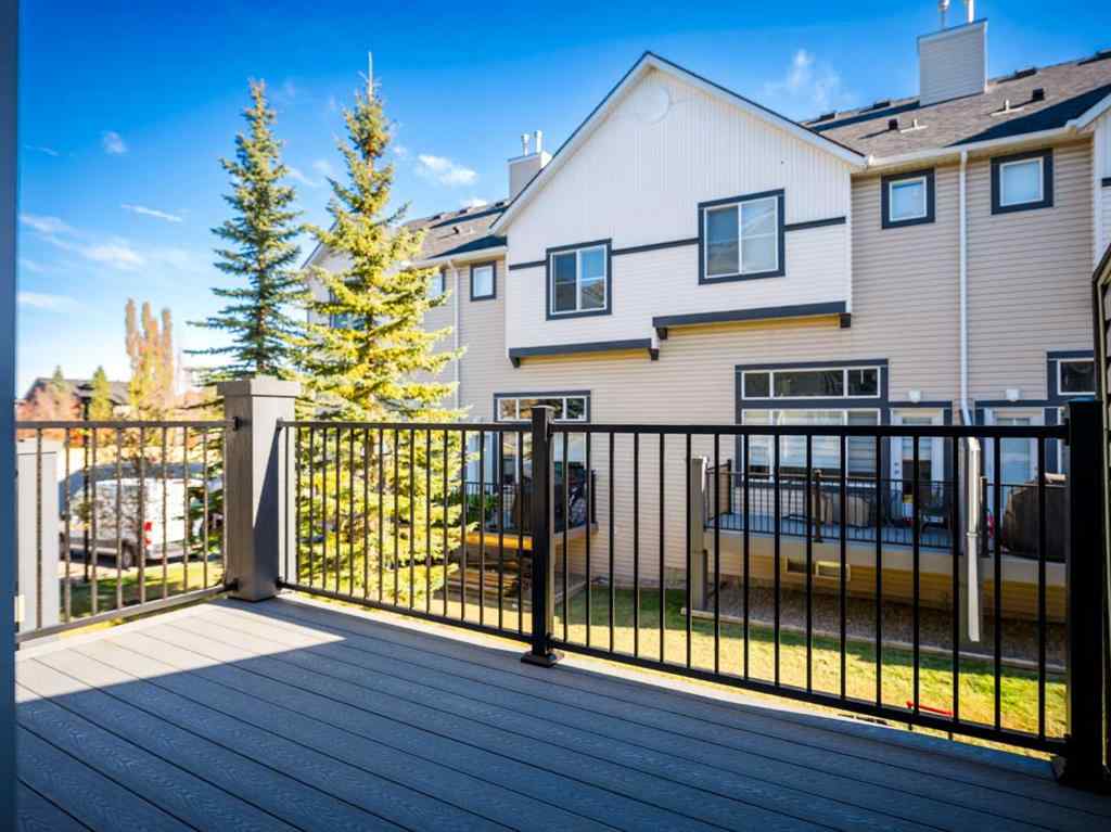 MLS® A2264586 - 126 Everhollow Heights SW in Evergreen Calgary, Residential