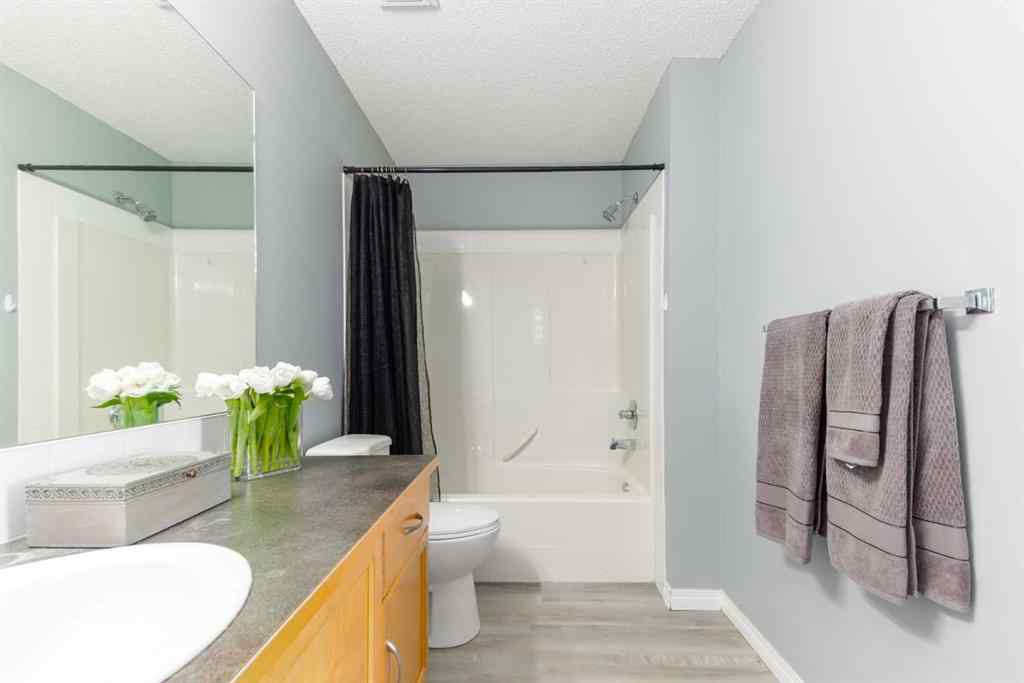 MLS® A2264586 - 126 Everhollow Heights SW in Evergreen Calgary, Residential