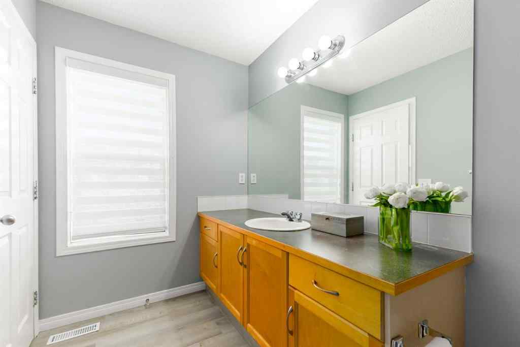 MLS® A2264586 - 126 Everhollow Heights SW in Evergreen Calgary, Residential