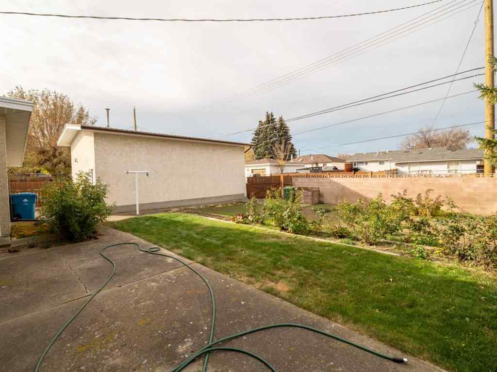 MLS® A2264587 - 5906 55 Street  in NONE Taber, Residential