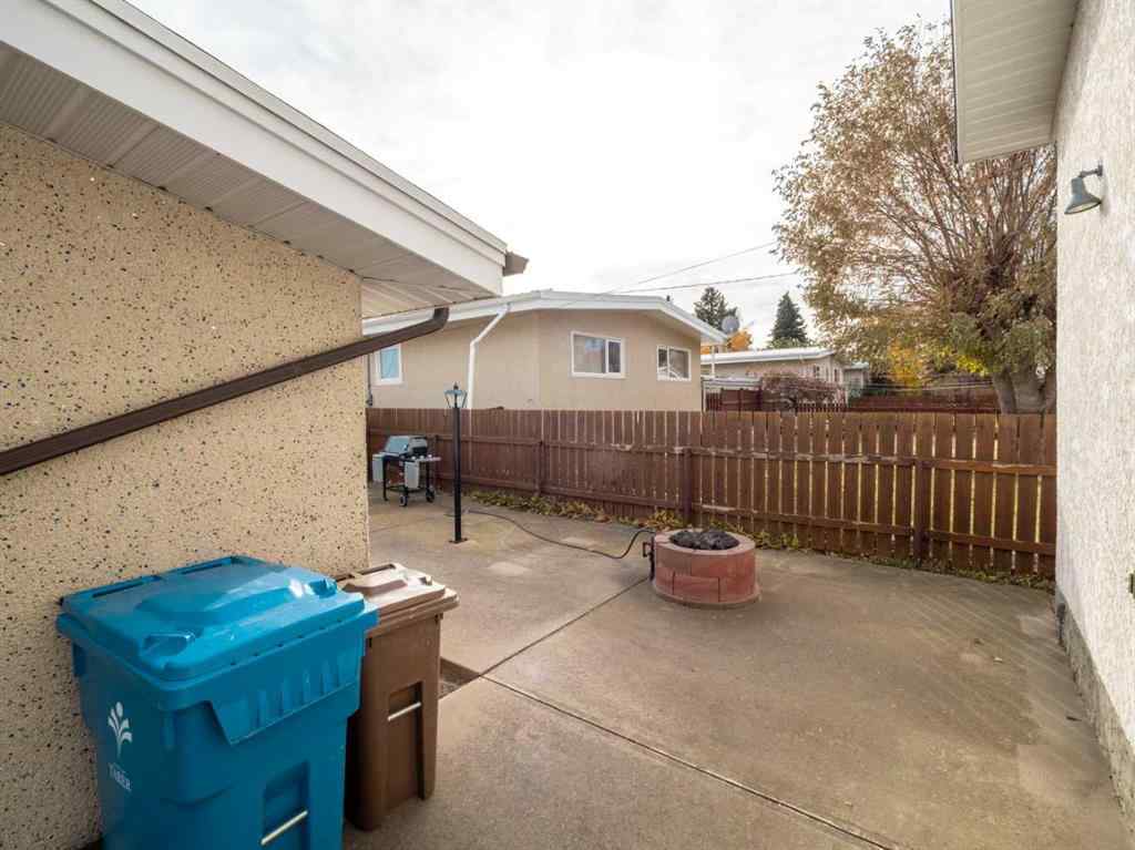 MLS® A2264587 - 5906 55 Street  in NONE Taber, Residential
