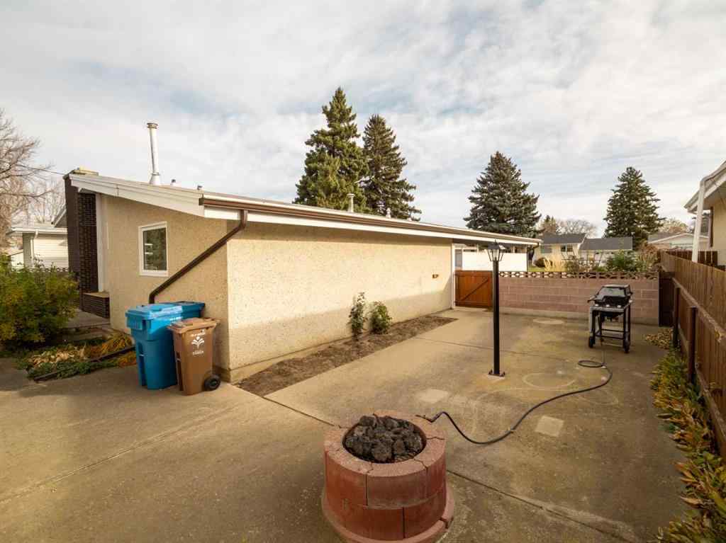 MLS® A2264587 - 5906 55 Street  in NONE Taber, Residential