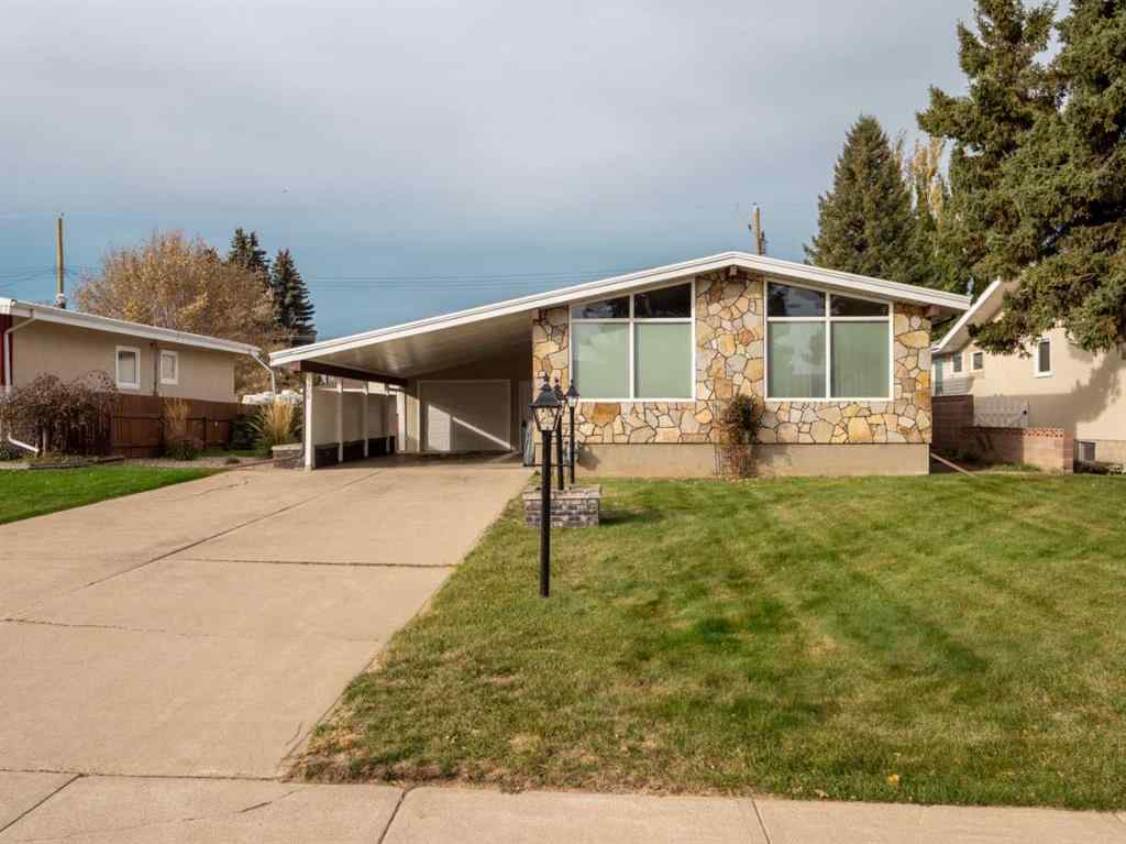 MLS® A2264587 - 5906 55 Street  in NONE Taber, Residential