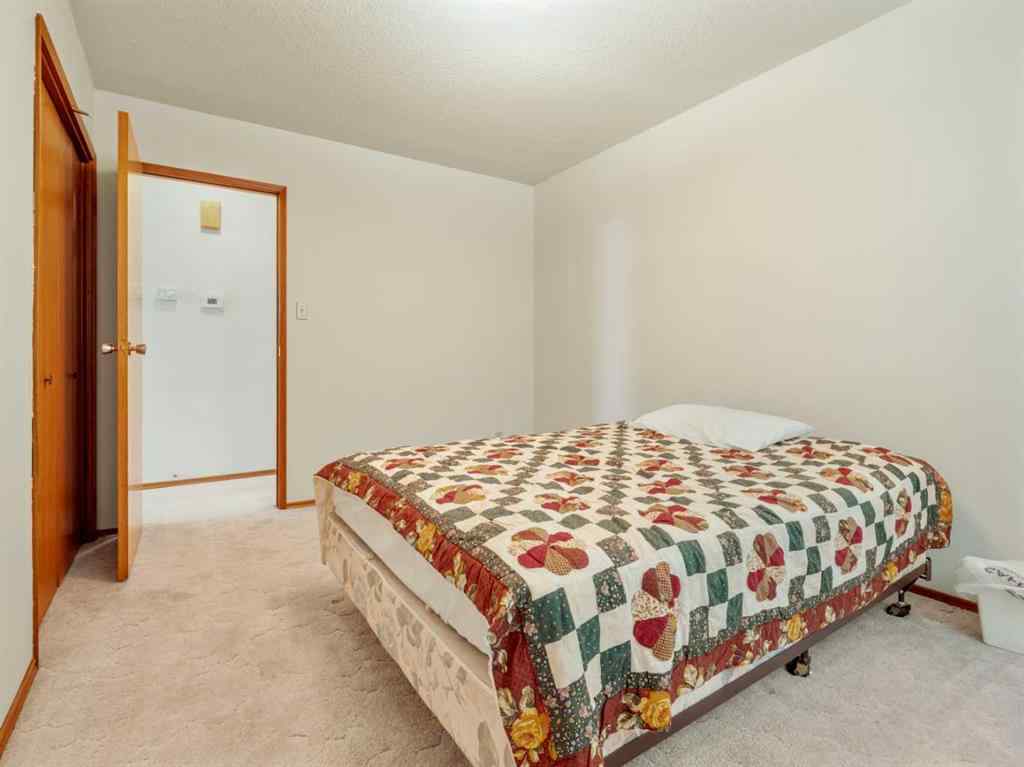 MLS® A2264587 - 5906 55 Street  in NONE Taber, Residential