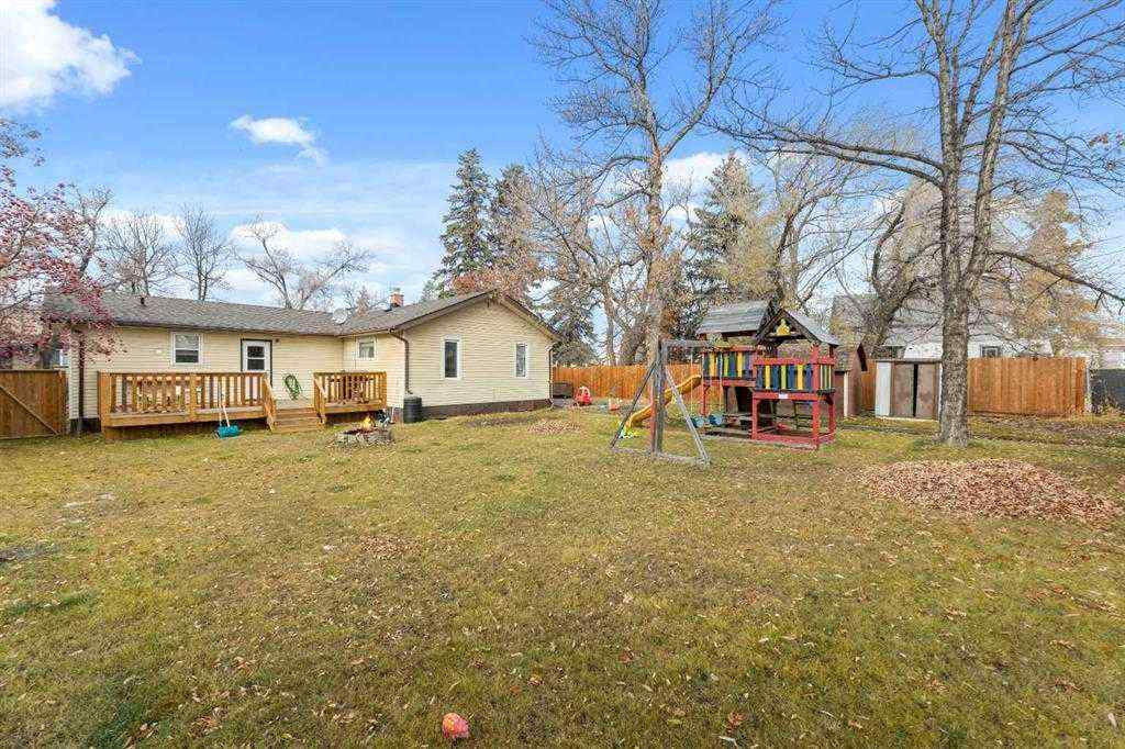 MLS® A2264588 - 4609 47 Avenue   in NONE Olds, Residential