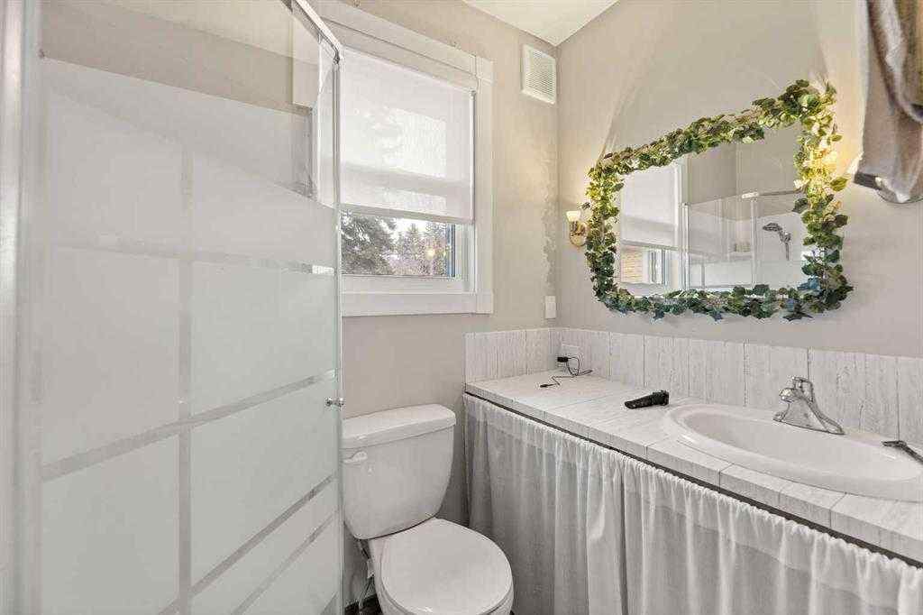 MLS® A2264588 - 4609 47 Avenue   in NONE Olds, Residential