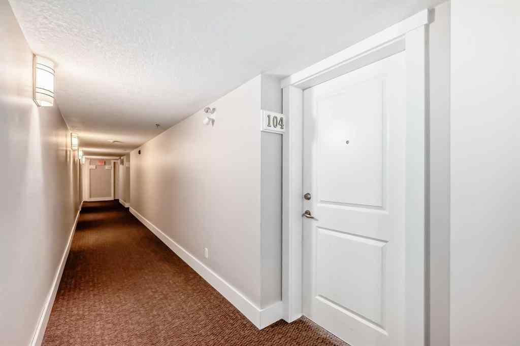 MLS® A2264589 - Unit #104 725 4 Street NE in Renfrew Calgary, Residential