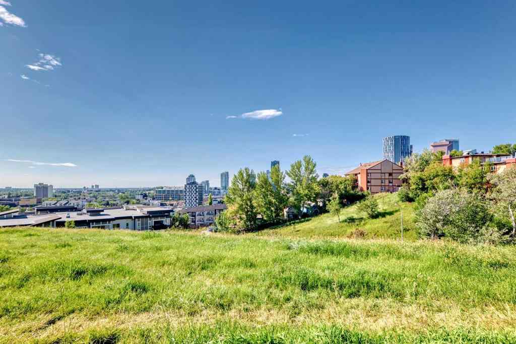 MLS® A2264589 - Unit #104 725 4 Street NE in Renfrew Calgary, Residential