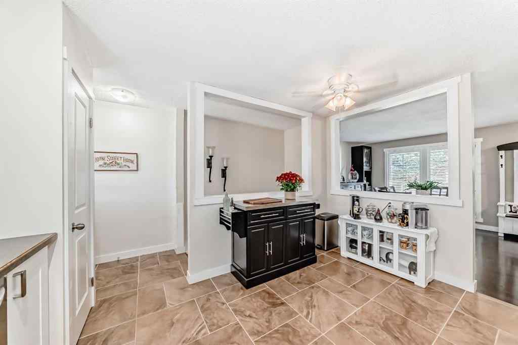 MLS® A2264590 - 67 Sandstone Crescent SE in Summerhill Airdrie, Residential