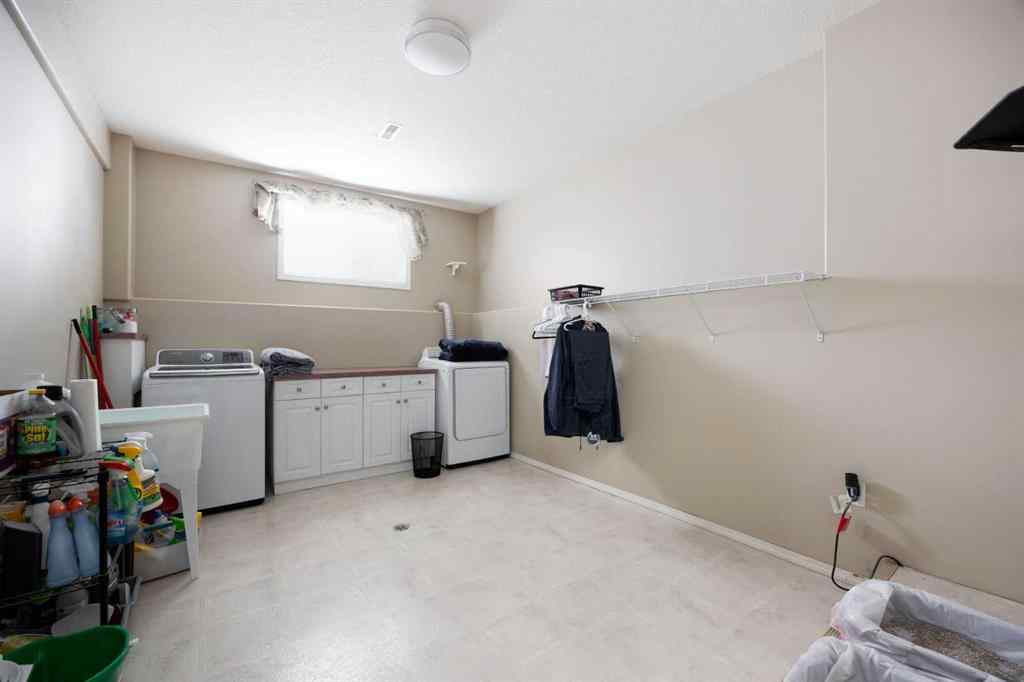 MLS® A2264591 - 275 Woodward Lane  in Wood Buffalo Fort McMurray, Residential