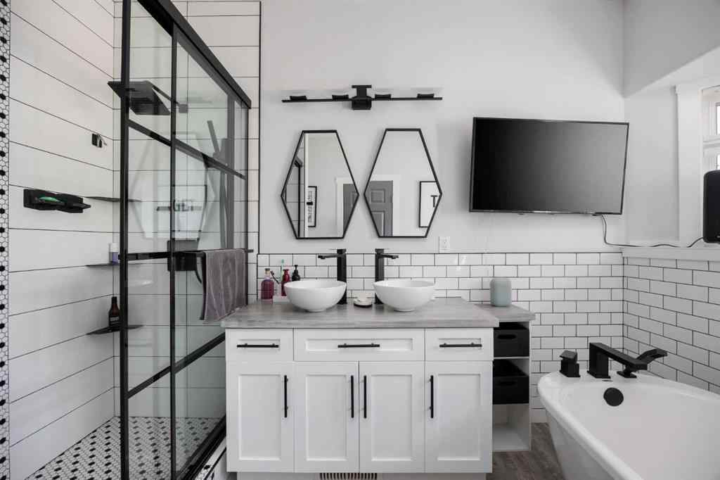 MLS® A2264591 - 275 Woodward Lane  in Wood Buffalo Fort McMurray, Residential