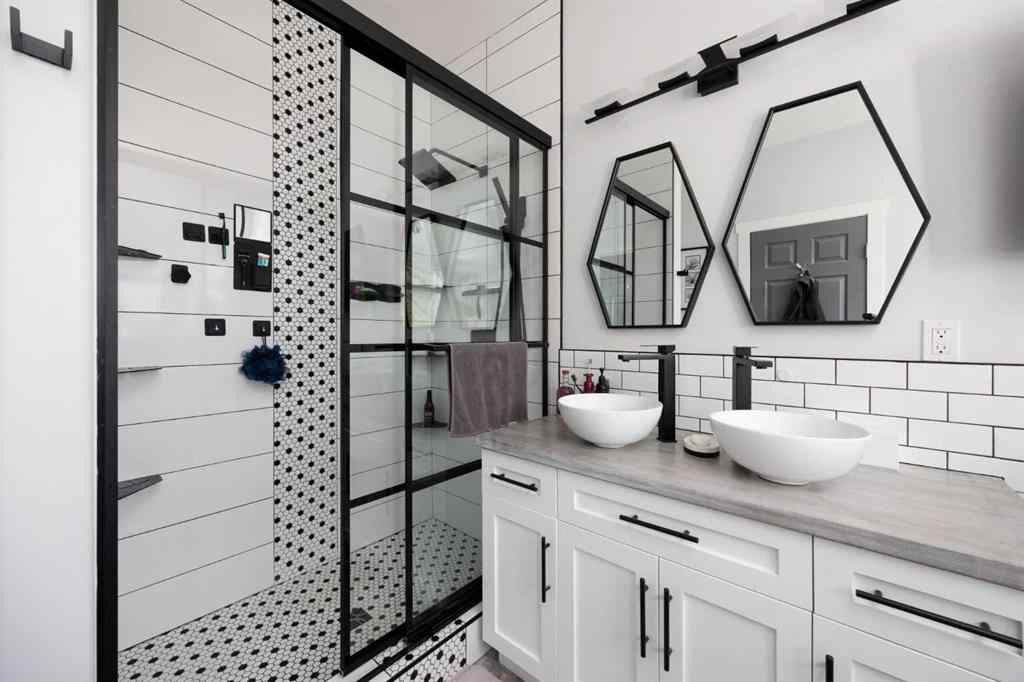 MLS® A2264591 - 275 Woodward Lane  in Wood Buffalo Fort McMurray, Residential