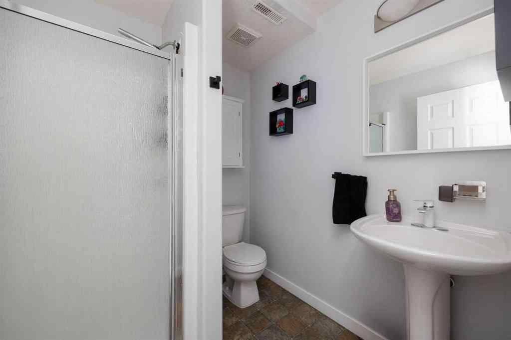 MLS® A2264591 - 275 Woodward Lane  in Wood Buffalo Fort McMurray, Residential