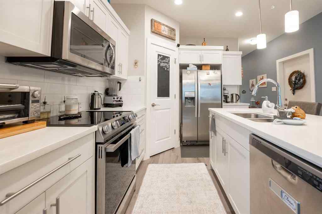 MLS® A2264593 - Unit #4 59 Aquitania Circle W in The Crossings Lethbridge, Residential