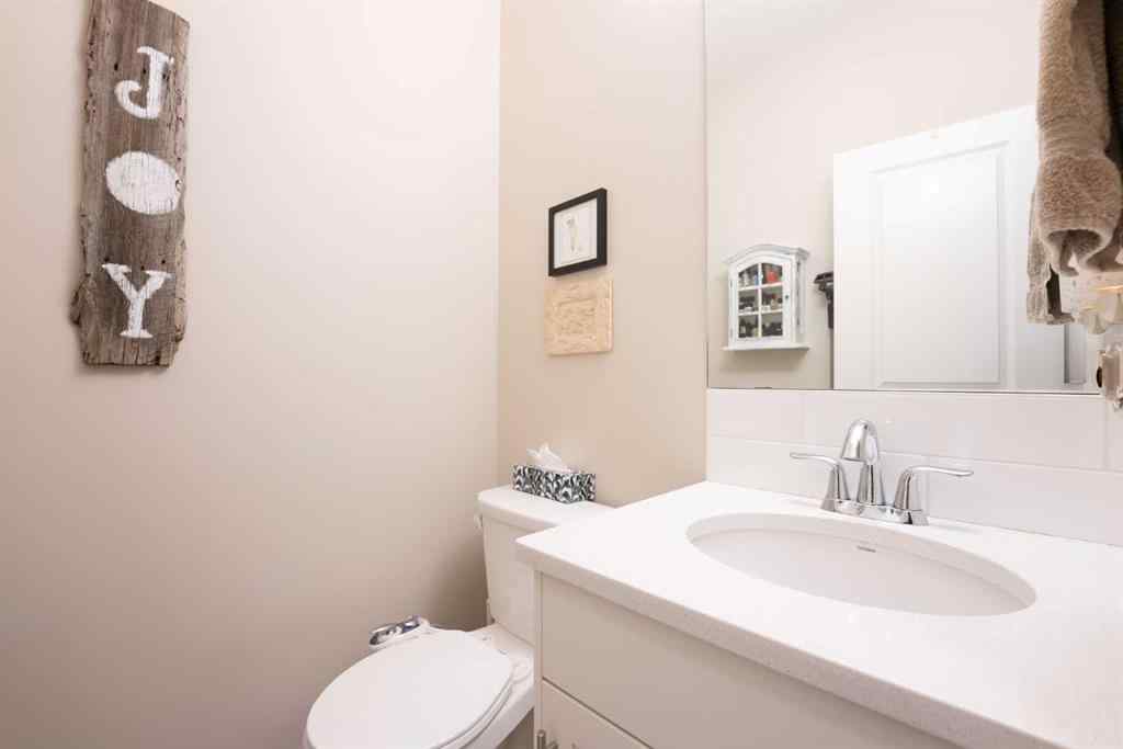 MLS® A2264593 - Unit #4 59 Aquitania Circle W in The Crossings Lethbridge, Residential