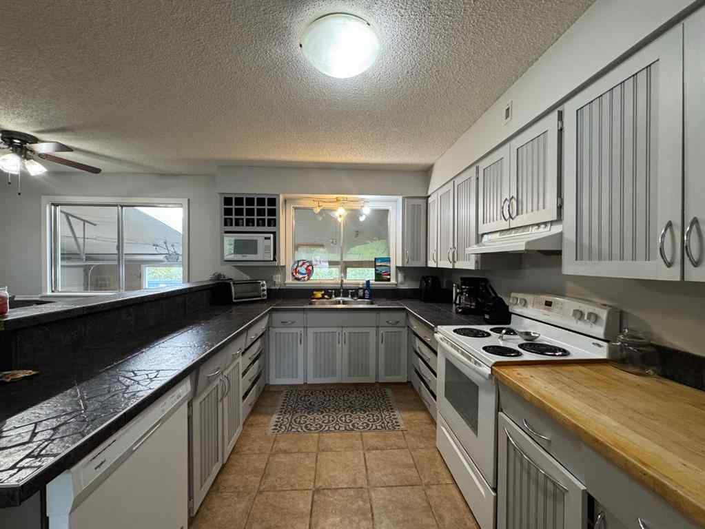 MLS® A2264594 - 5210 Waghorn   in NONE Blackfalds, Residential