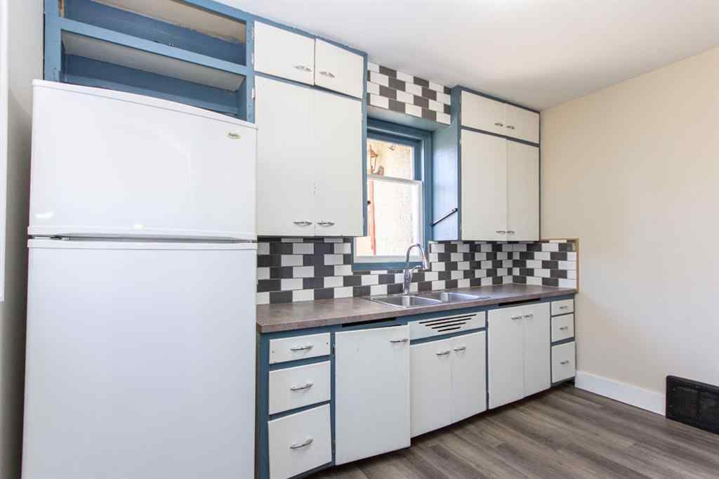 MLS® A2264595 - 4206 51A Street  in Michener Hill Red Deer, Residential