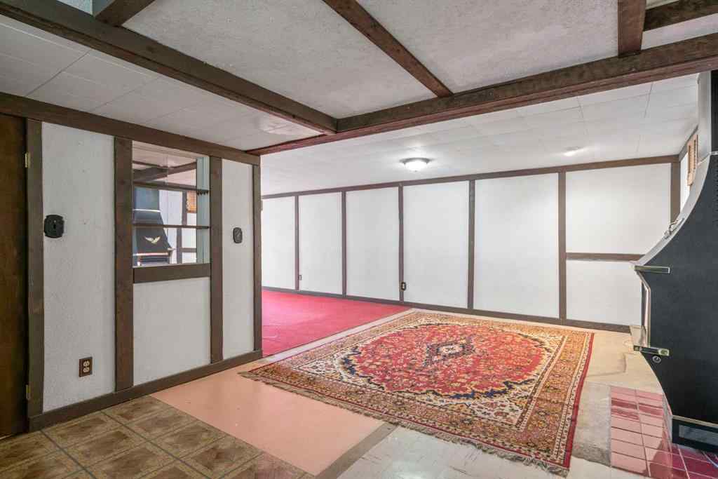 MLS® A2264598 - 5316 Thorncliffe Drive NW in Thorncliffe Calgary, Residential